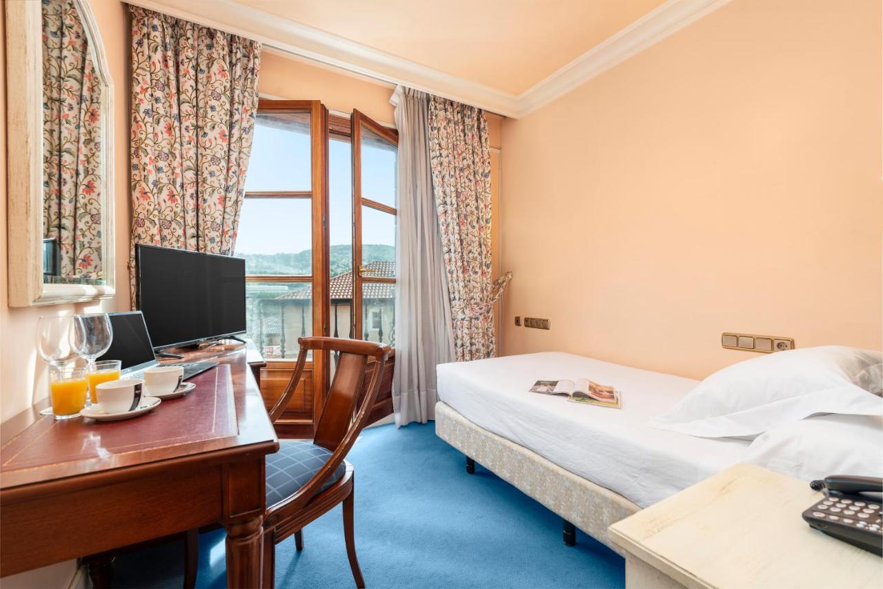 Hospedium Hotel Blu Sondika Luaran gambar